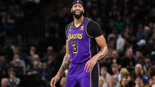 一个重拾信 一个重拾信