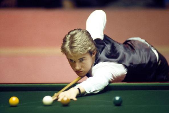 现出新的发 现出新的发