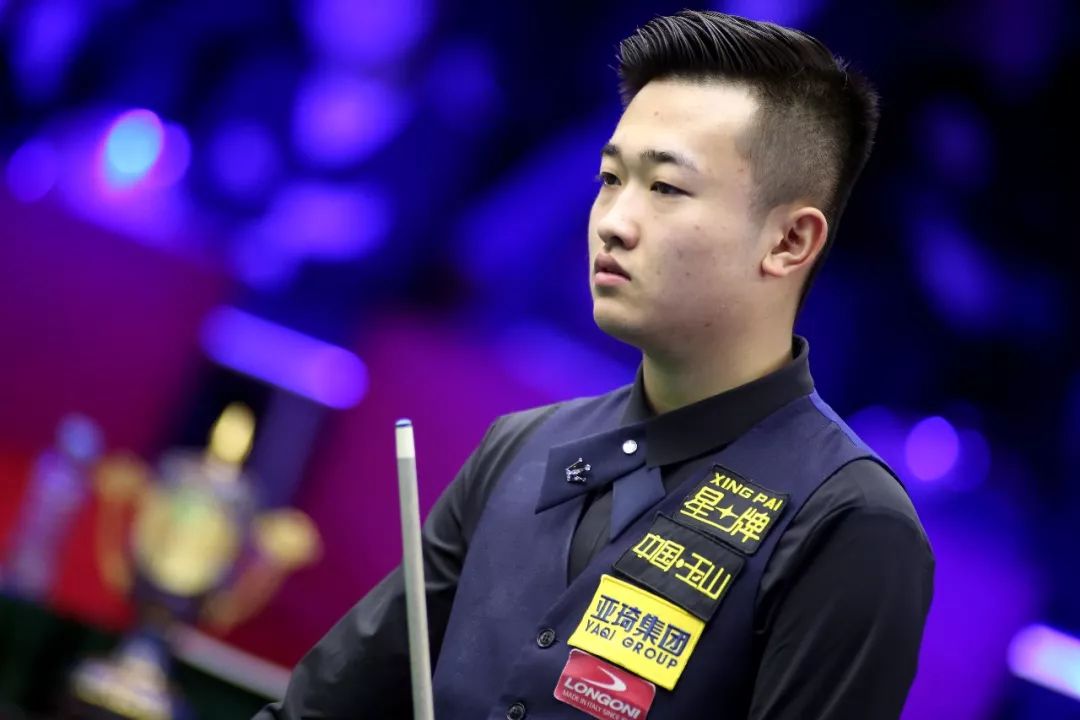 在场上更加 在场上更加