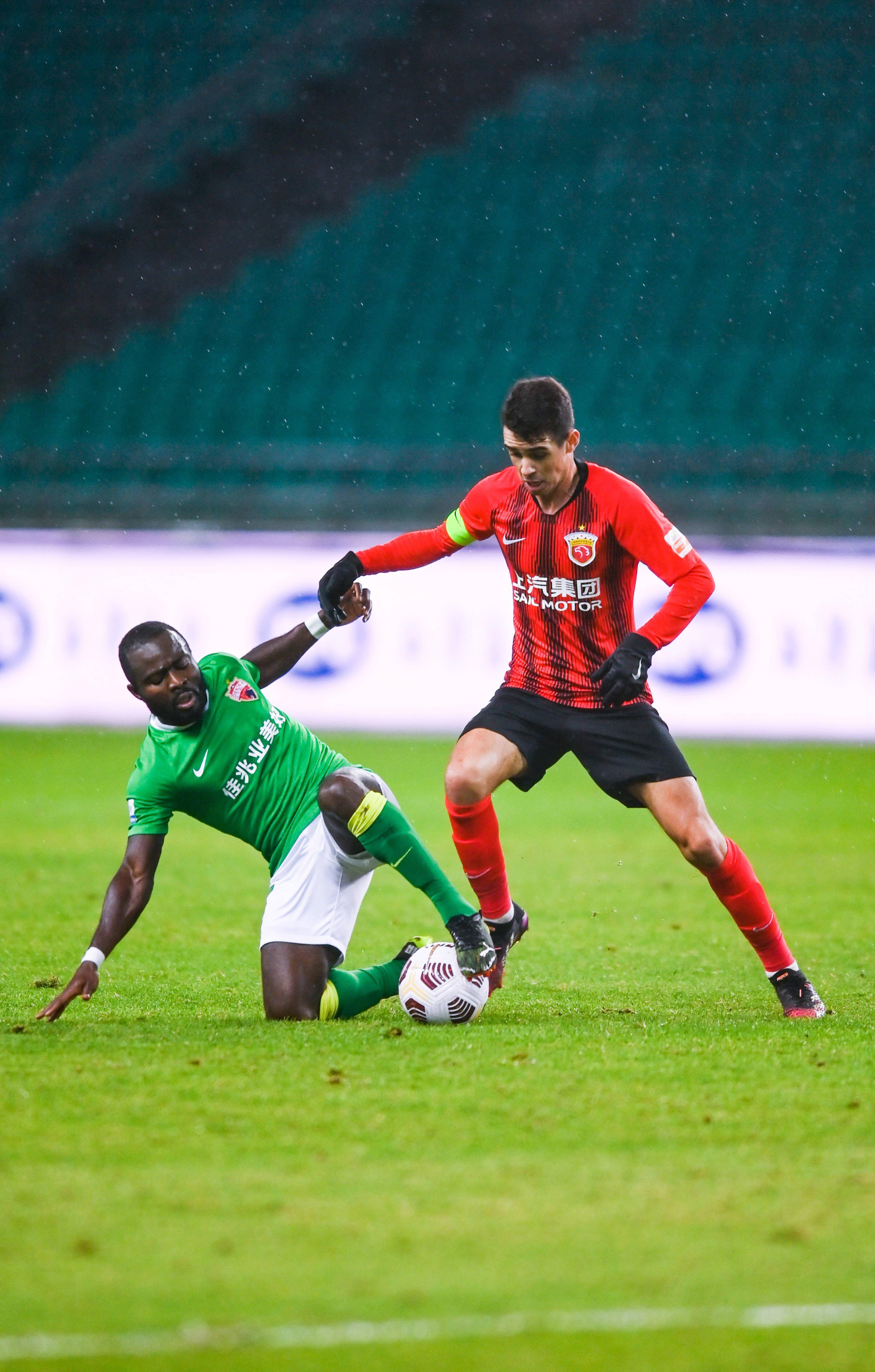 屡屡在关键 屡屡在关键